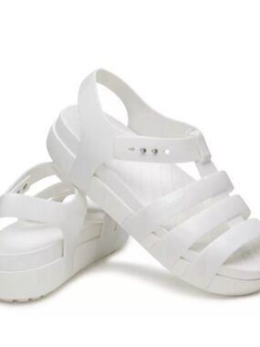 Crocs Women's Splash Glossy Fisherman Women Sandals size 8